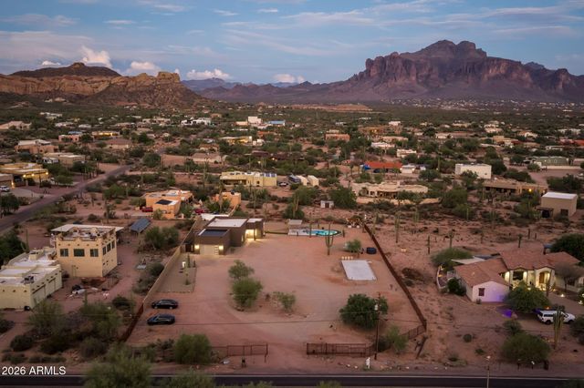 4921 N WOLVERINE PASS Road, Apache Junction, AZ 85119