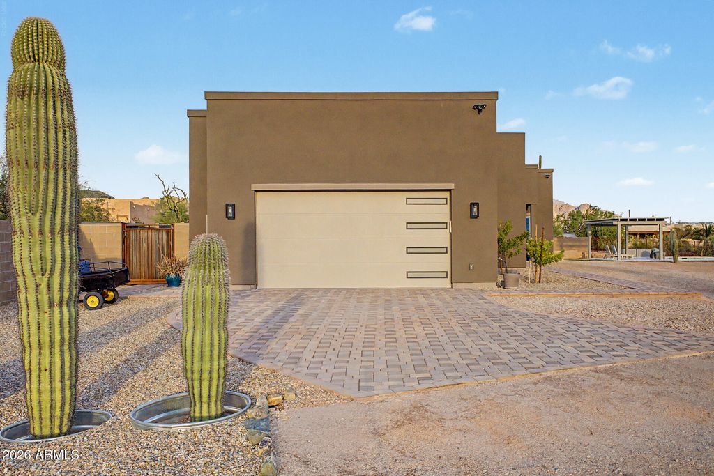 4921 N WOLVERINE PASS Road, Apache Junction, AZ 85119 — photo 4