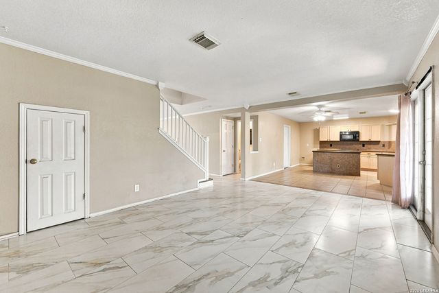 7505 Forest Stream, Live Oak, TX 78233