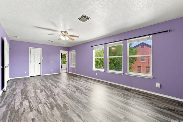 7505 Forest Stream, Live Oak, TX 78233