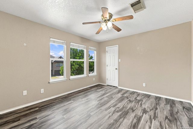 7505 Forest Stream, Live Oak, TX 78233