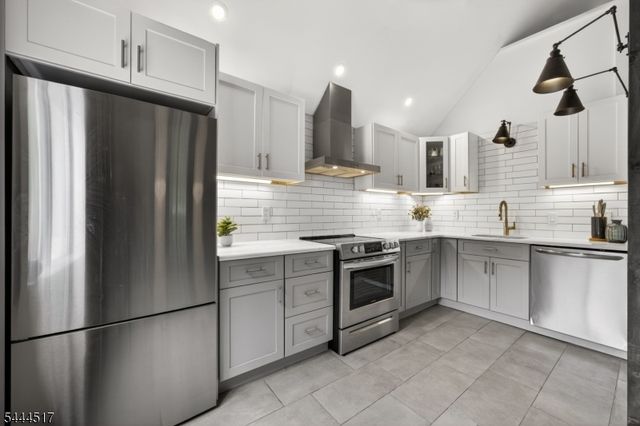 6 Black Oak Trl, Vernon Twp., NJ 07462