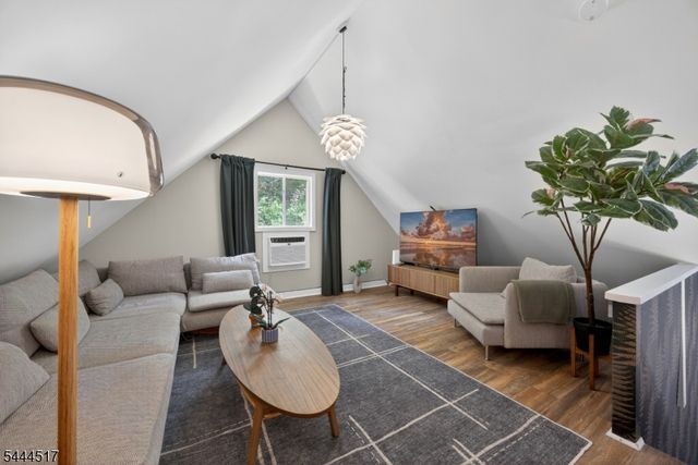6 Black Oak Trl, Vernon Twp., NJ 07462