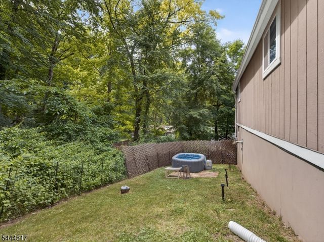 6 Black Oak Trl, Vernon Twp., NJ 07462