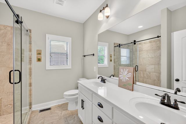 55 Harbor Pt, Lebanon, TN 37087