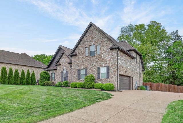 55 Harbor Pt, Lebanon, TN 37087