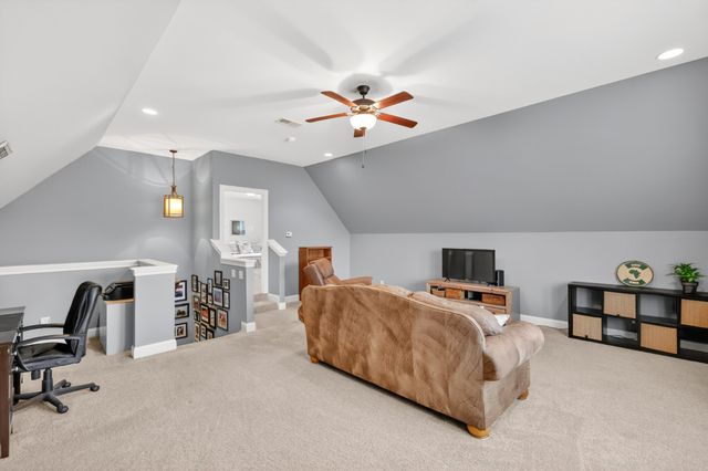 55 Harbor Pt, Lebanon, TN 37087