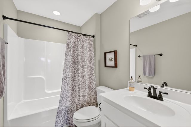 55 Harbor Pt, Lebanon, TN 37087