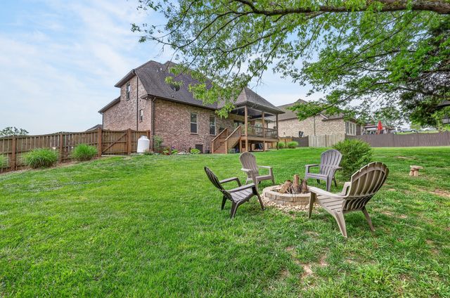 55 Harbor Pt, Lebanon, TN 37087