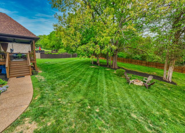 55 Harbor Pt, Lebanon, TN 37087