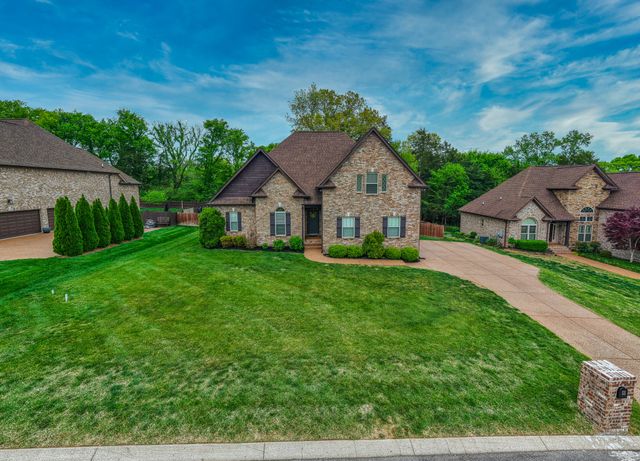 55 Harbor Pt, Lebanon, TN 37087