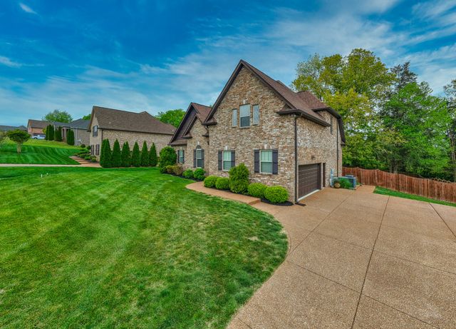 55 Harbor Pt, Lebanon, TN 37087