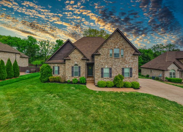 55 Harbor Pt, Lebanon, TN 37087
