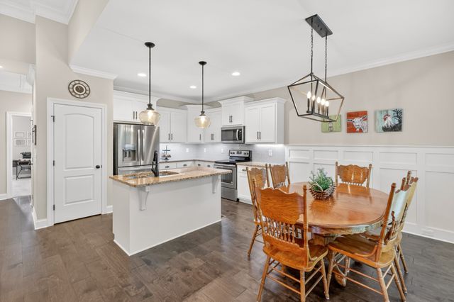 55 Harbor Pt, Lebanon, TN 37087