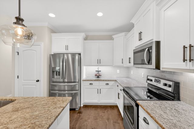 55 Harbor Pt, Lebanon, TN 37087