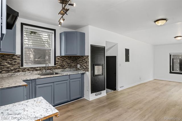 19950 Norborne, Redford Charter Township, MI 48240