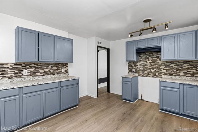 19950 Norborne, Redford Charter Township, MI 48240