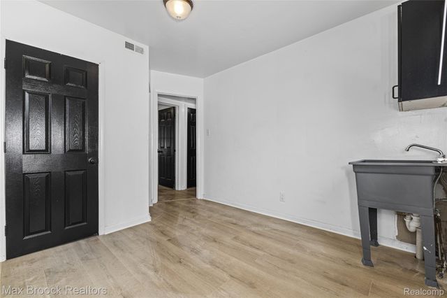 19950 Norborne, Redford Charter Township, MI 48240