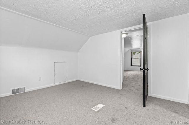 19950 Norborne, Redford Charter Township, MI 48240