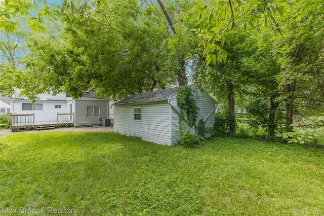 19950 Norborne, Redford Charter Township, MI 48240