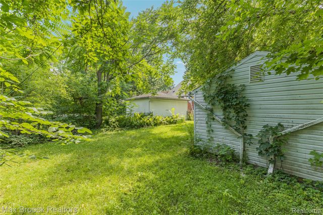 19950 Norborne, Redford Charter Township, MI 48240