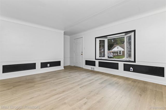 19950 Norborne, Redford Charter Township, MI 48240