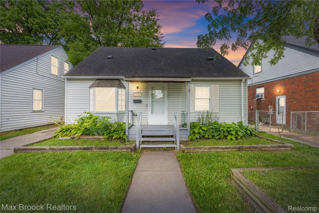 19950 Norborne, Redford Charter Township, MI 48240