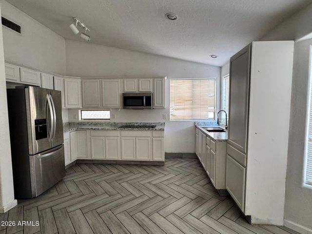 8537 W VIRGINIA Avenue, Phoenix, AZ 85037