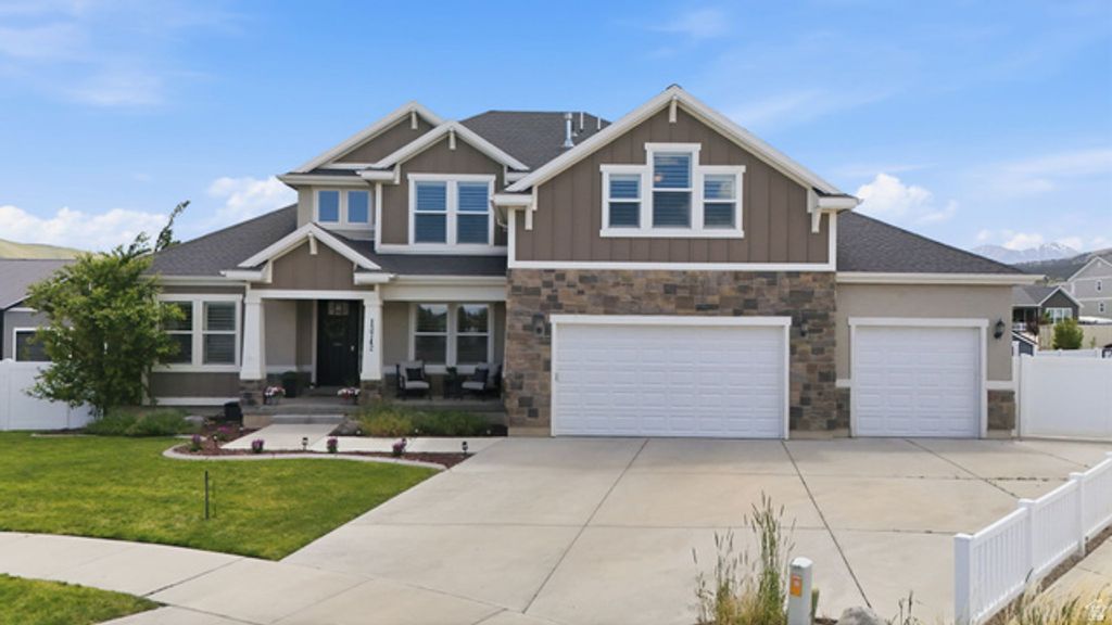 Image 1 of property listing at 13742 S BRONCO HILLS CIR, Herriman, UT 84096