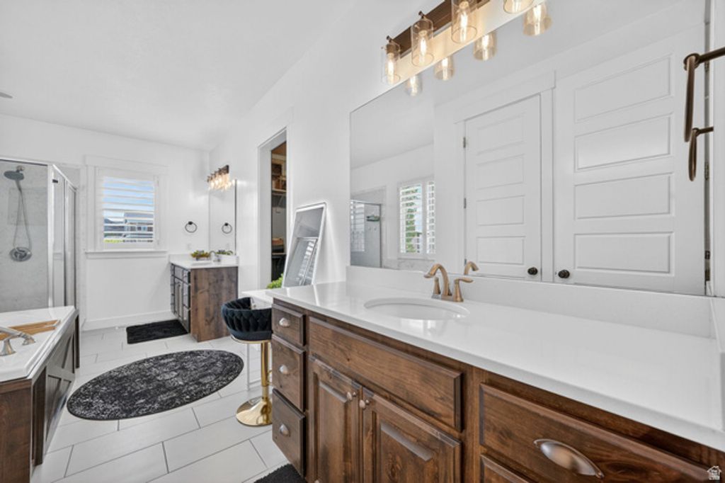 Image 19 of property listing at 13742 S BRONCO HILLS CIR, Herriman, UT 84096