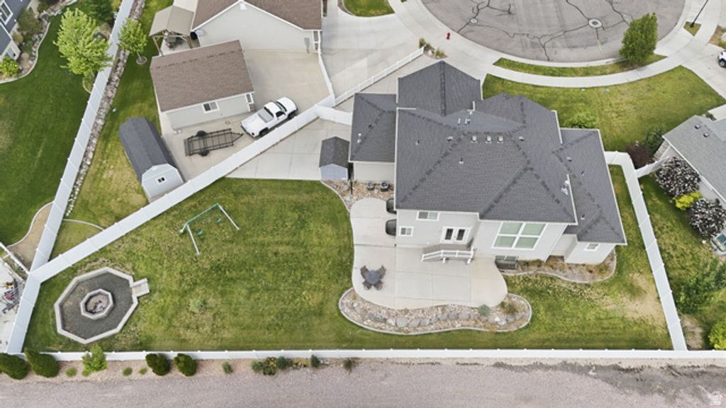 Image 3 of property listing at 13742 S BRONCO HILLS CIR, Herriman, UT 84096