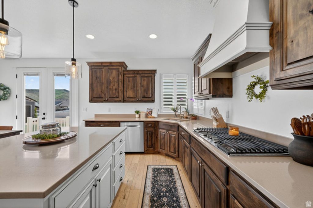 Image 10 of property listing at 13742 S BRONCO HILLS CIR, Herriman, UT 84096