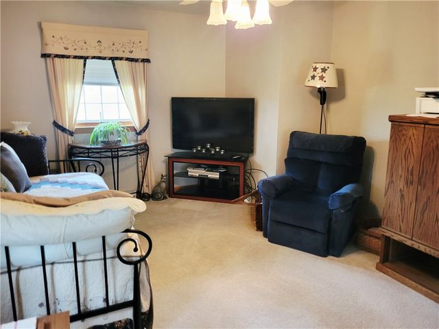 801 Rolling Hills Drive, Ruffs Dale, PA 15679