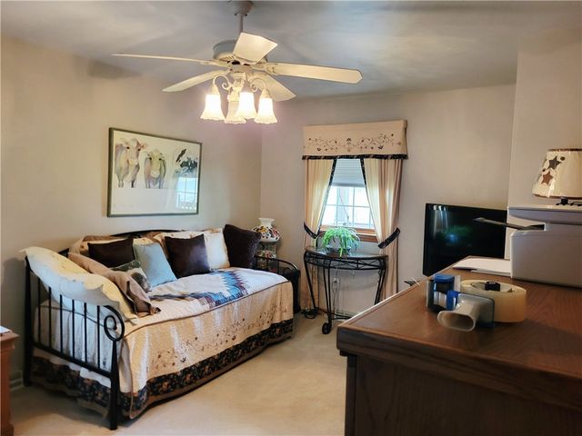 801 Rolling Hills Drive, Ruffs Dale, PA 15679