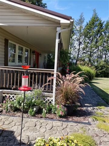 801 Rolling Hills Drive, Ruffs Dale, PA 15679