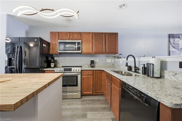 6512 Ashebrook Drive, High Point, NC 27265