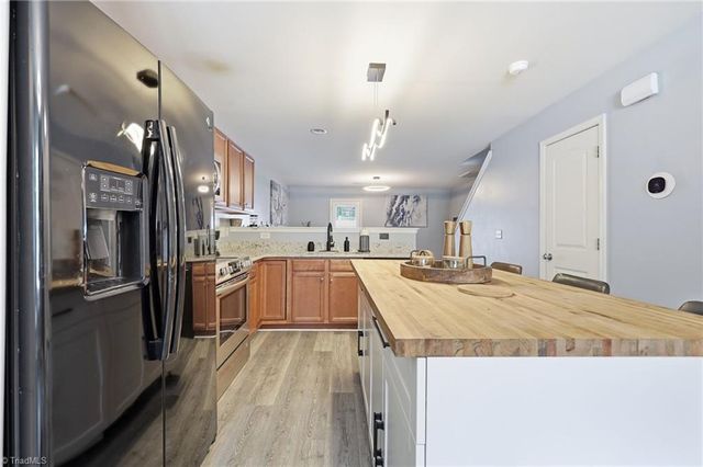 6512 Ashebrook Drive, High Point, NC 27265