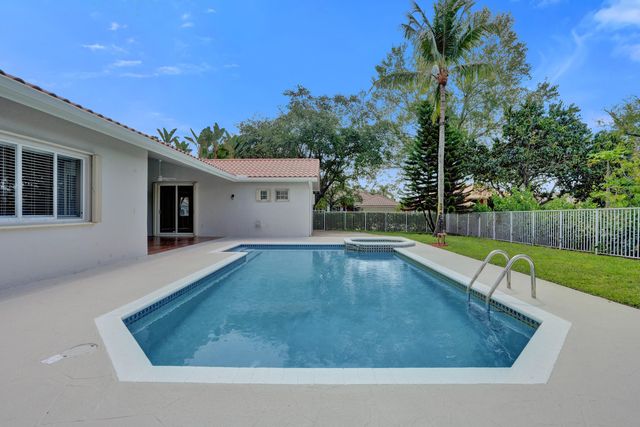 10304 NW 50th Court, Coral Springs, FL 33076