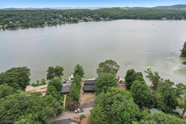 12 Rocky Pt Rd, West Milford Twp., NJ 07421