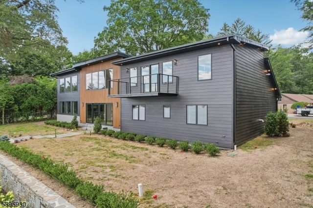 12 Rocky Pt Rd, West Milford Twp., NJ 07421