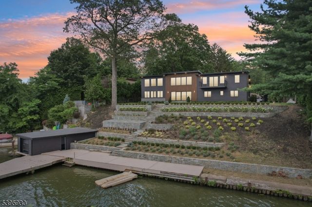 12 Rocky Pt Rd, West Milford Twp., NJ 07421