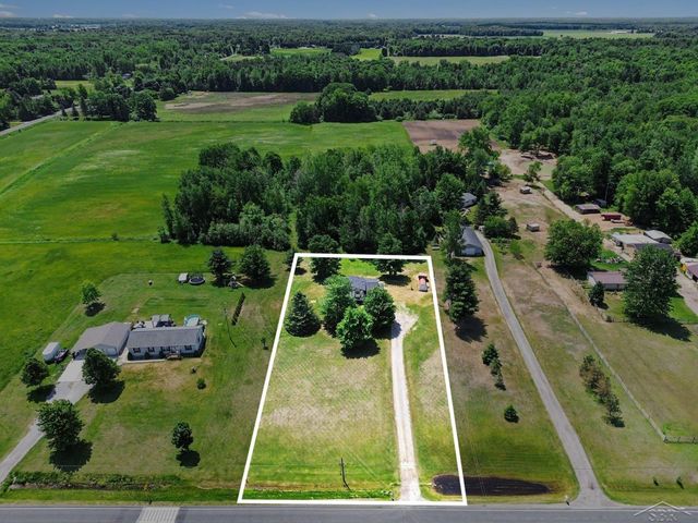 2424 E Shaffer Road, Mills Twp, MI 48642