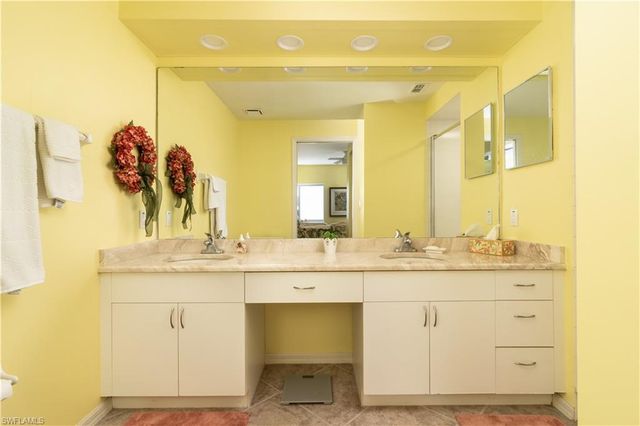 2585 Old Groves RD L102, Naples, FL 34109