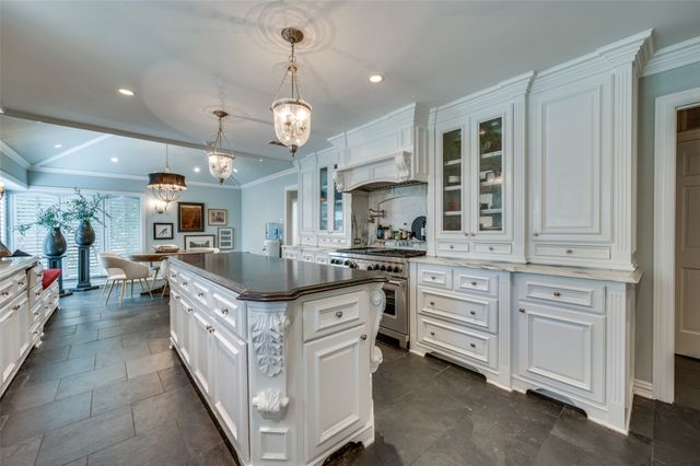 5605 Lobello Drive, Dallas, TX 75229