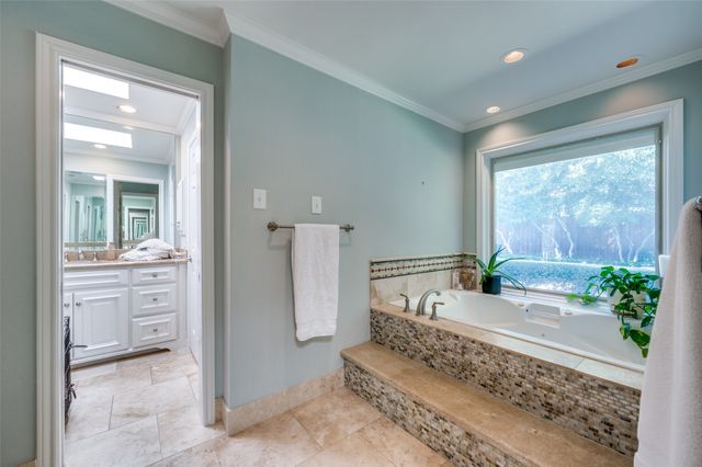 5605 Lobello Drive, Dallas, TX 75229