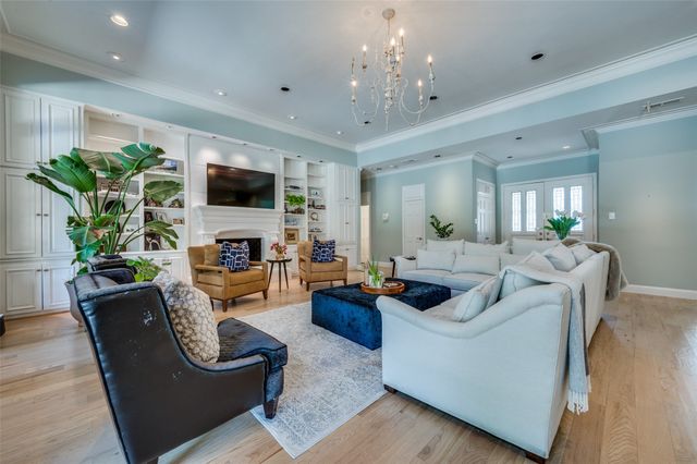 5605 Lobello Drive, Dallas, TX 75229