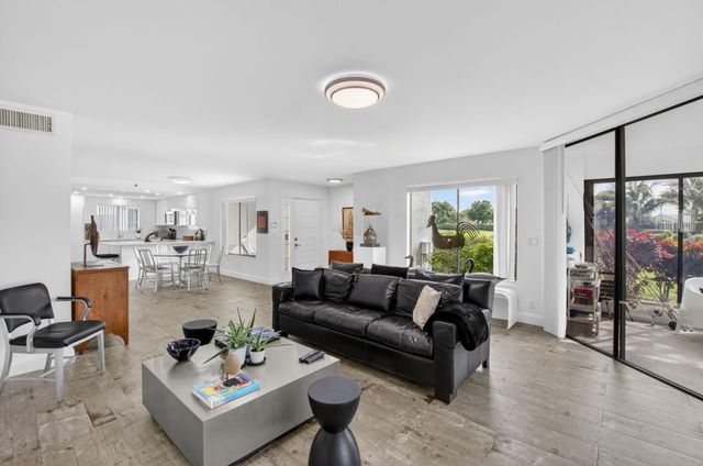 15354 Strathearn Drive 12601, Delray Beach, FL 33446