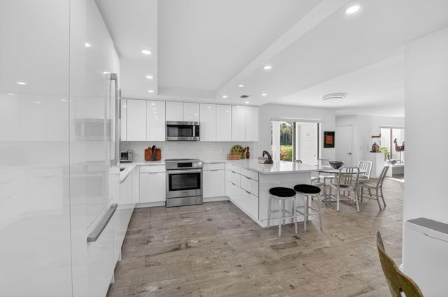 15354 Strathearn Drive 12601, Delray Beach, FL 33446