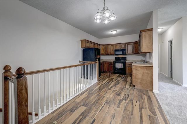 3301 N 103rd Terrace, Kansas City, KS 66109