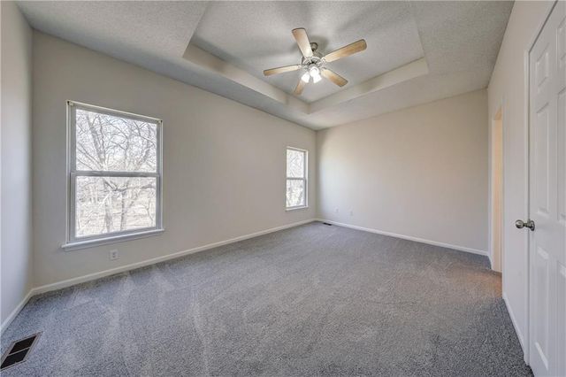 3301 N 103rd Terrace, Kansas City, KS 66109